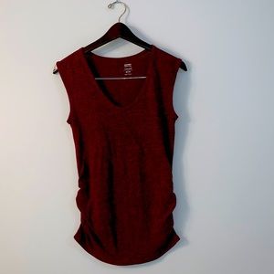 Bundle 5/$40 Old Navy maternity v line top